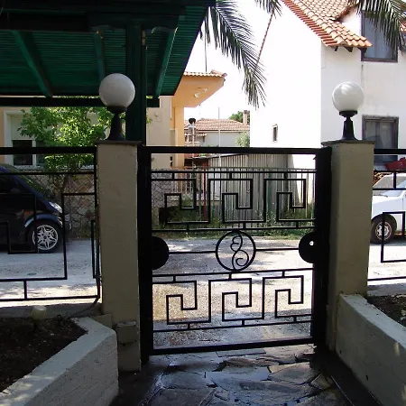 Casa Con Verde Prínos